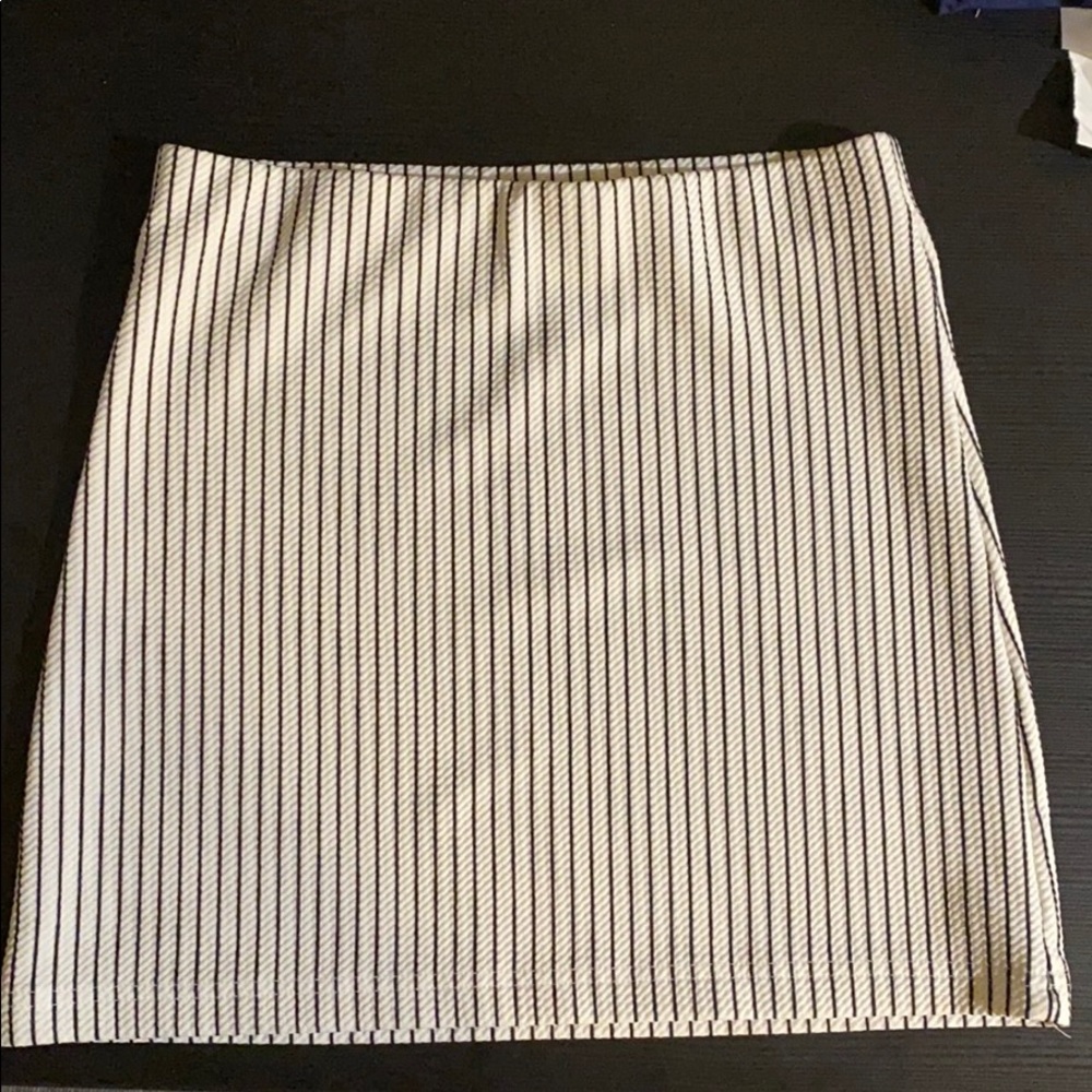 Black and white stripe mini skirt